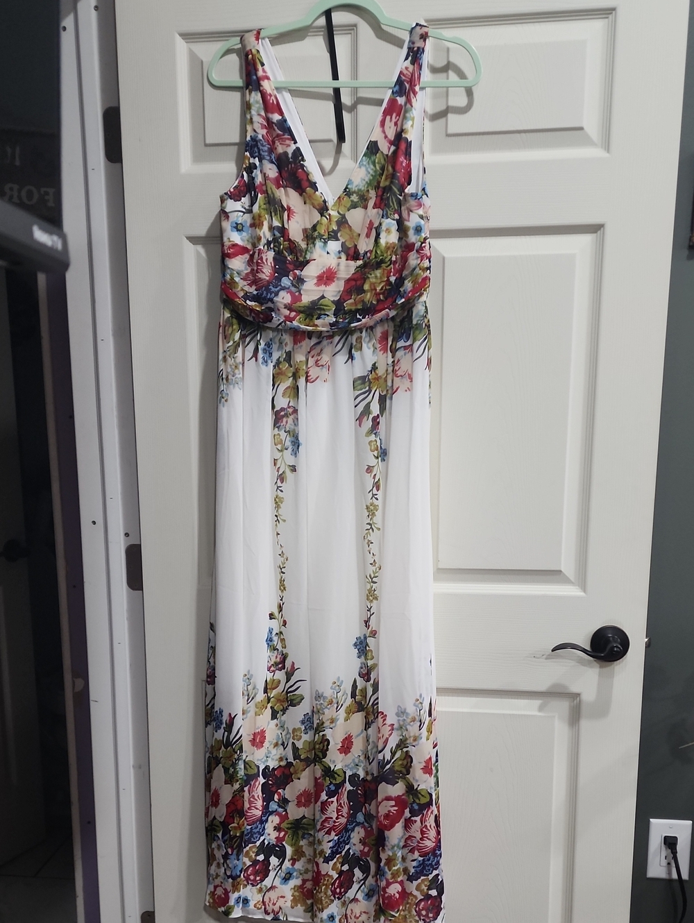 Ever Pretty White Floral V-Neck Maxi Dress